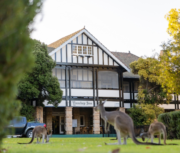 place to eat in yanchep